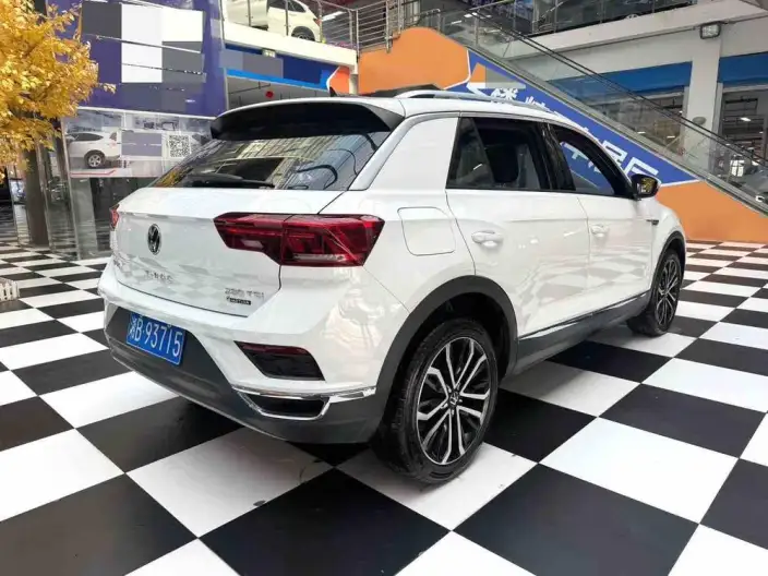 Volkswagen T-Roc 2021 Model Facelift 280TSI DSG 4WD Luxury Zhilian Edition – фото 6