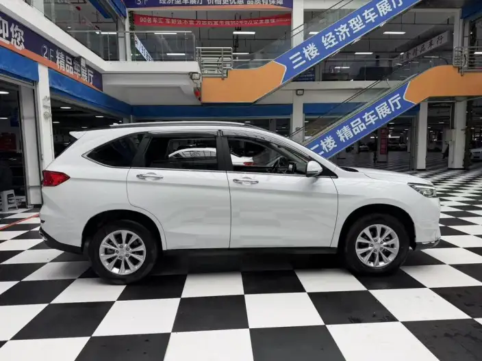 Haval M6 2023 Model PLUS 1.5T DCT Luxury Smart Connect Model – фото 7