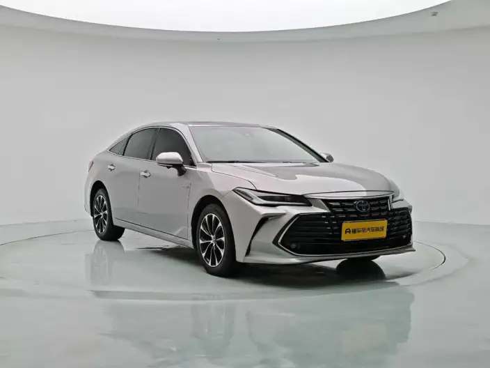 Toyota Avalon 2023 Model Intelligent Hybrid 2.5L E-CVT Deluxe Edition – фото 3