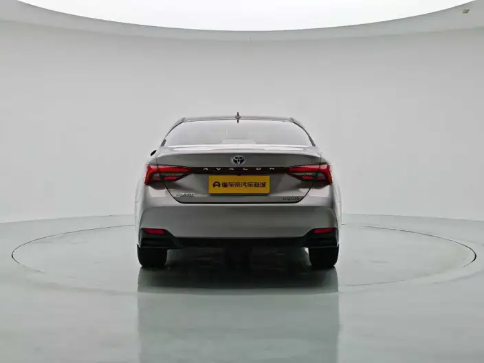 Toyota Avalon 2023 Model Intelligent Hybrid 2.5L E-CVT Deluxe Edition – фото 6