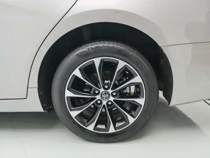 Toyota Avalon 2023 Model Intelligent Hybrid 2.5L E-CVT Deluxe Edition – фото 9