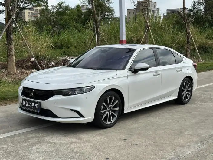 Model Ge 2023 Model 240TURBO CVT Smart Edition – фото 1