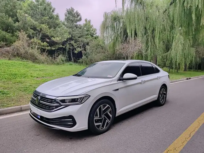 Volkswagen Sagitar 2024 Model 300TSI DSG Beyond Edition – фото 1