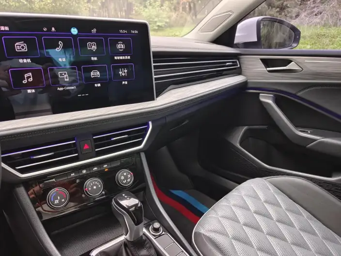 Volkswagen Sagitar 2024 Model 300TSI DSG Beyond Edition – фото 8