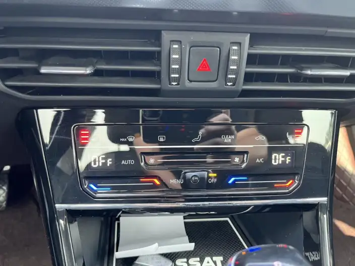 Volkswagen Passat 2023 Model Facelift 330TSI Elite Edition – фото 8