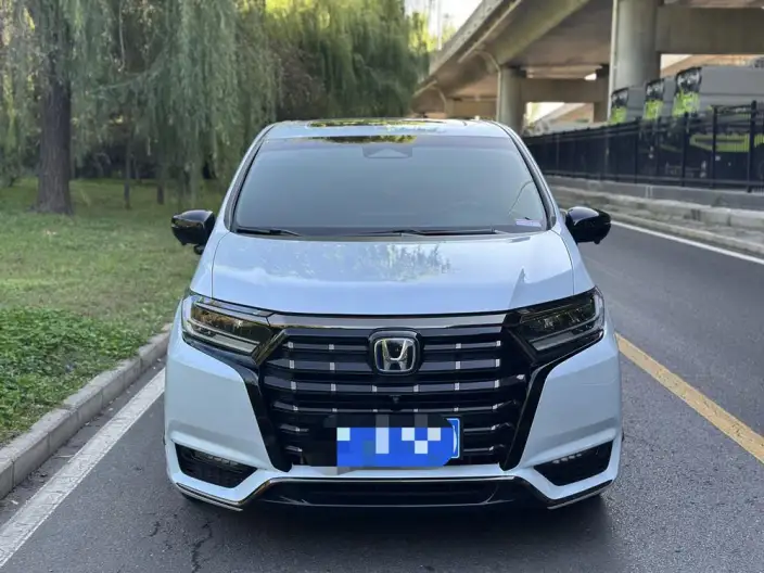 Honda Elysion 2024 Model 2.0L e:HEV Deluxe Edition – фото 2