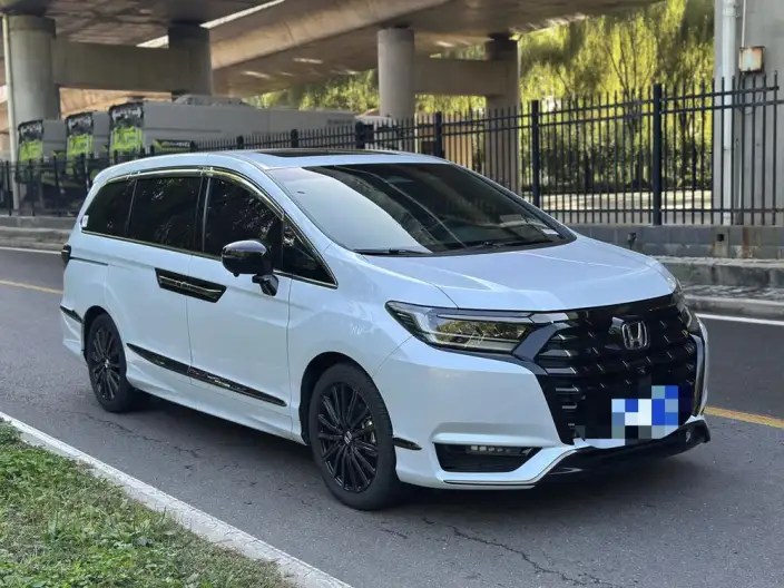 Honda Elysion 2024 Model 2.0L e:HEV Deluxe Edition – фото 3