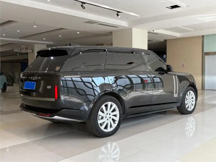 Range Rover 2025 Model 3.0 L6 400PS Shengshi Extended Edition