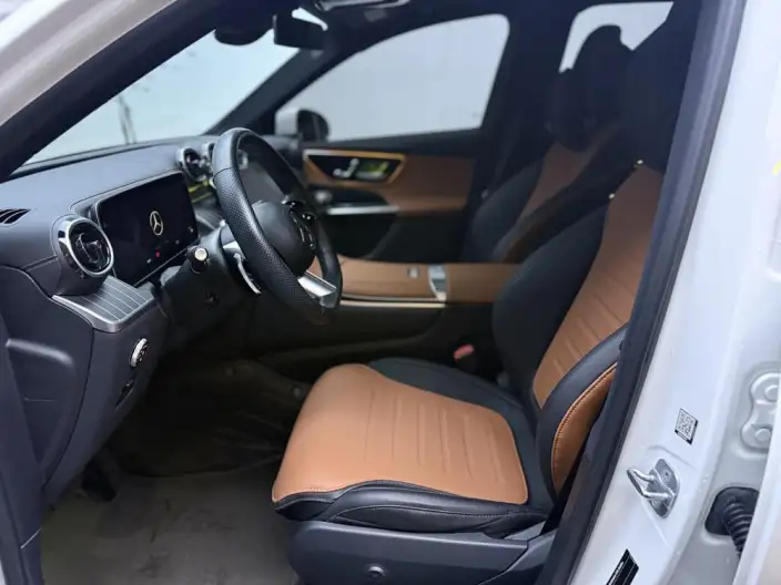 Mercedes-Benz GLC 2023 Model Facelift GLC 260 L 4MATIC Luxury Model 5 seat – фото 9