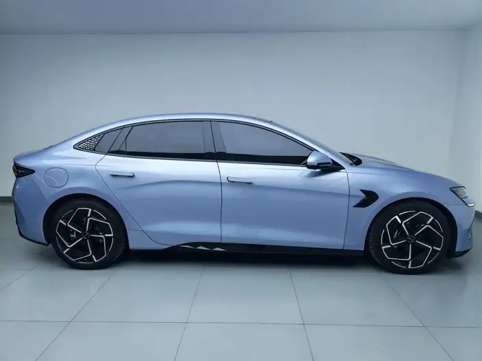 BYD Seal 2022 Model 700KM Long Battery Life Pro Rear Drive Edition – фото 8