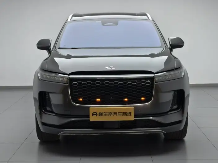 Li Auto ONE 2021 Model Extended Range 6 seat Edition – фото 2
