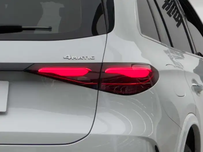 Mercedes-Benz GLC 2023 Model GLC 300 L 4MATIC Dynamic Model 5 seat – фото 5