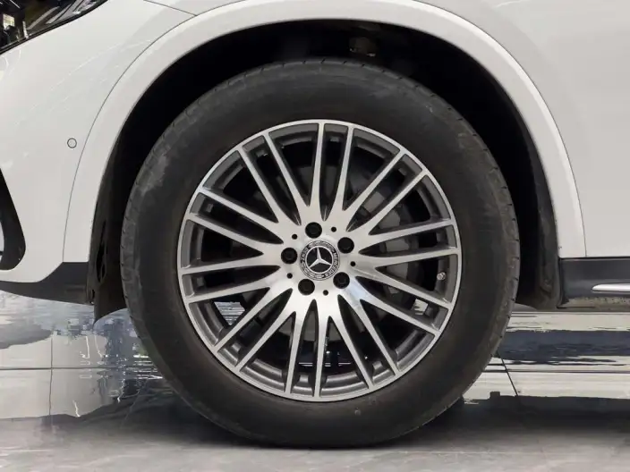 Mercedes-Benz GLC 2023 Model GLC 300 L 4MATIC Dynamic Model 5 seat – фото 10