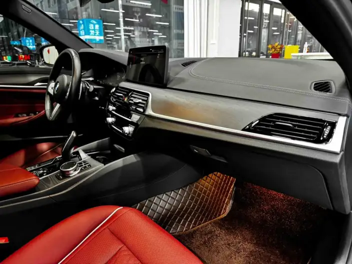 BMW 5 Series 2023 Model 530Li xDrive M Sports Set – фото 10