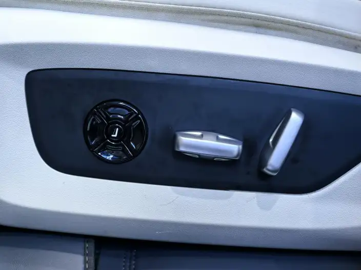 Li Auto ONE 2021 Model Extended Range 6 seat Edition – фото 8