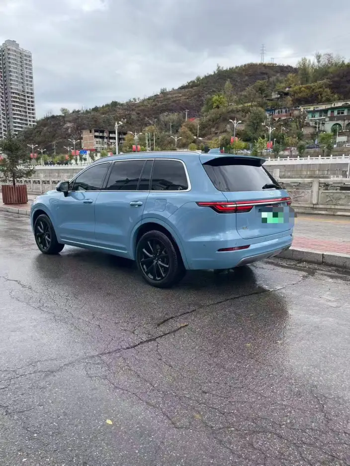 Li Auto ONE 2021 Model Extended Range 6 seat Edition – фото 4