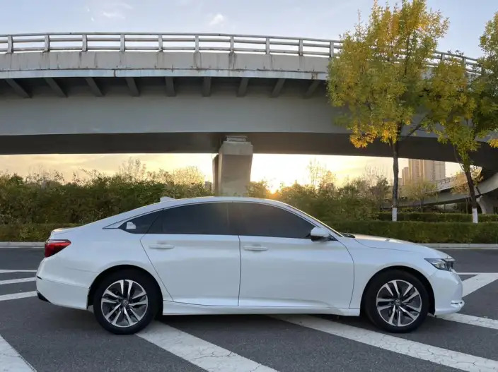 Honda INSPIRE 2022 Model Rui*Hybrid 2.0L Jingya Edition – фото 8