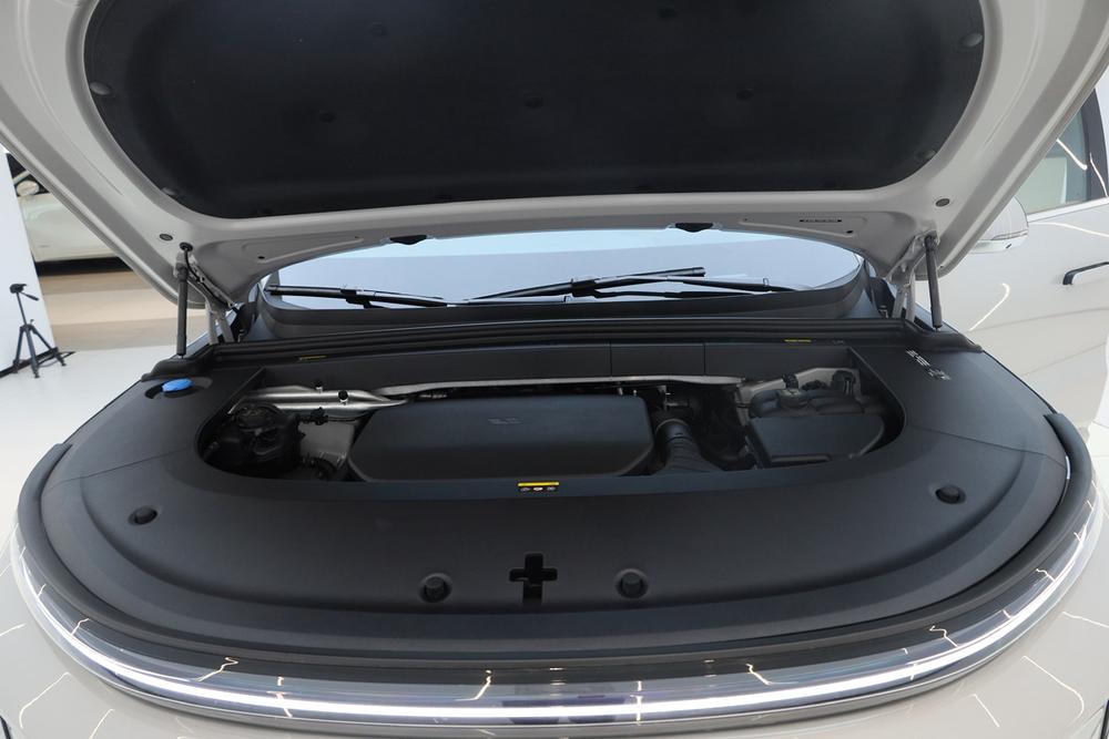 Li Auto L6 2025 Max Smart Re f resh – фото 9