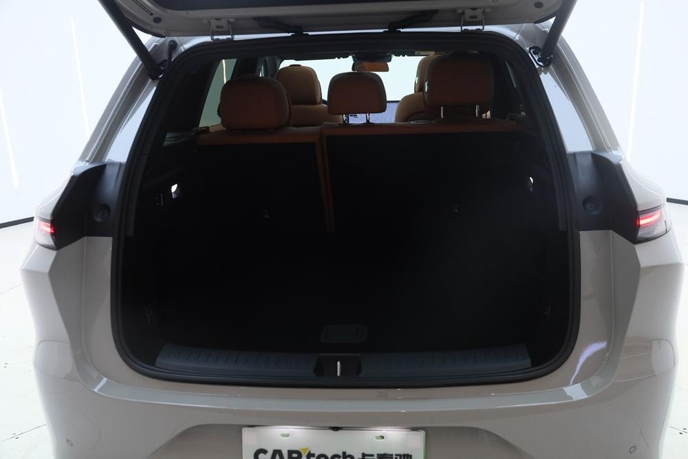 Li Auto L6 2025 Max Smart Re f resh – фото 27