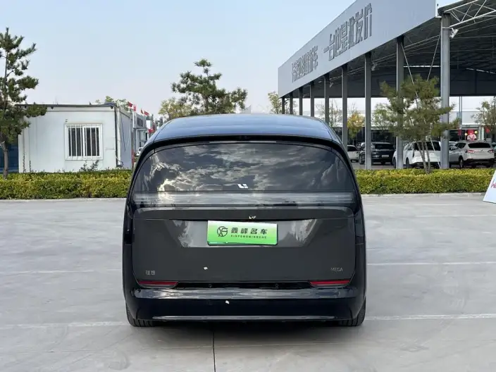 Li Auto MEGA 2024 Model Ultra Edition – фото 3