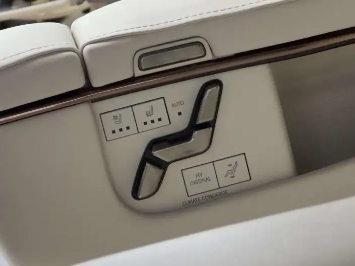 Lexus LM 2025 Model 2.4T Automatic Qian Drive 6 seat Parallel Imported – фото 10