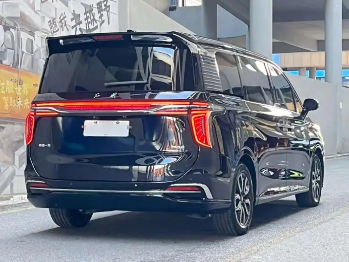 HONGQI HQ9 2022 Model Smart Flag Enjoy Edition – фото 5