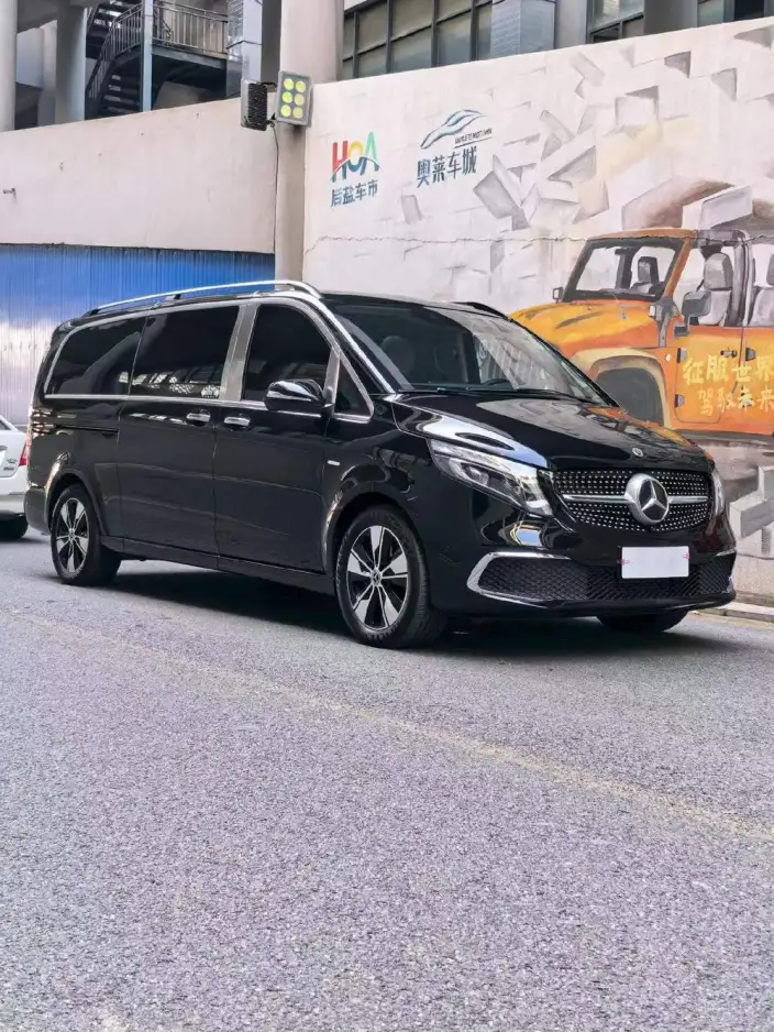 Mercedes-Benz V-Class 2021 Model V 260 L Long wheelbase Premium Edition – фото 2