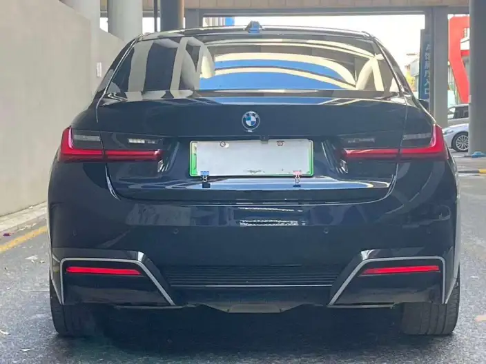BMW i3 2023 Model eDrive35L – фото 4