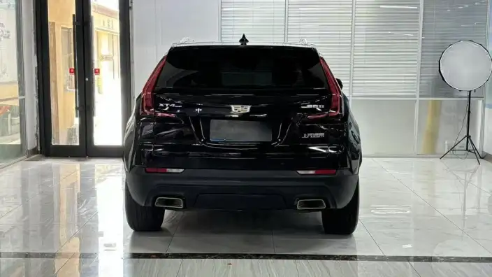Cadillac XT4 2022 Model 28T 2WD Noble Model – фото 5