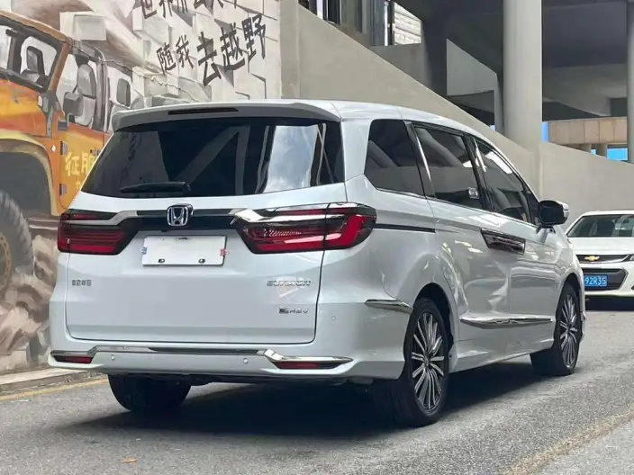 Honda Elysion 2024 Model 2.0L e:HEV Deluxe Edition – фото 6