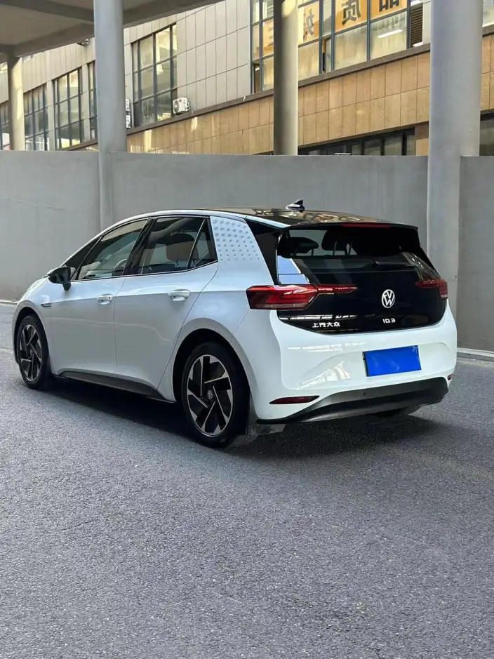 Volkswagen ID.3 2023 Model Pure Smart Edition – фото 4