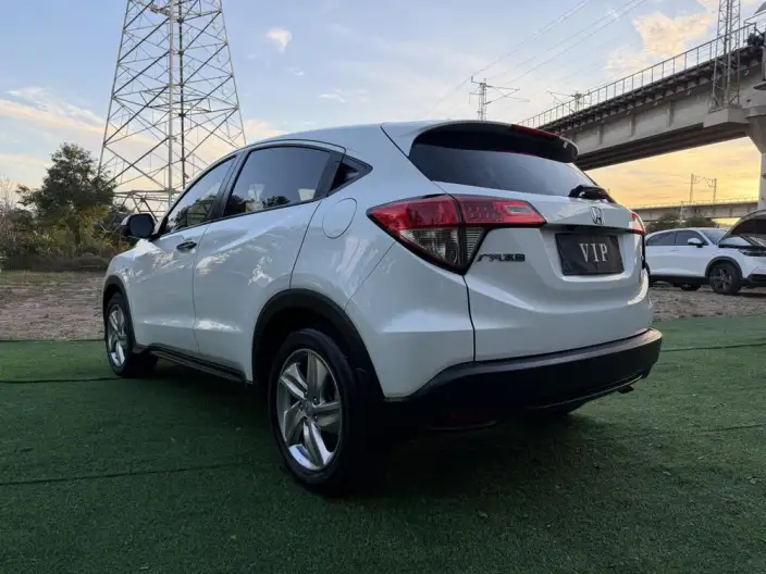 Honda Vezel 2022 Model 1.5L CVT Elite Smart Edition – фото 5