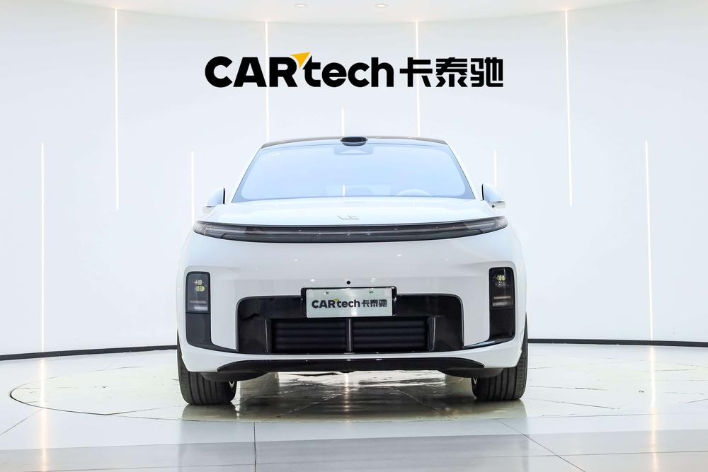 Li Auto L8 2026 модификация Ultra – фото 2