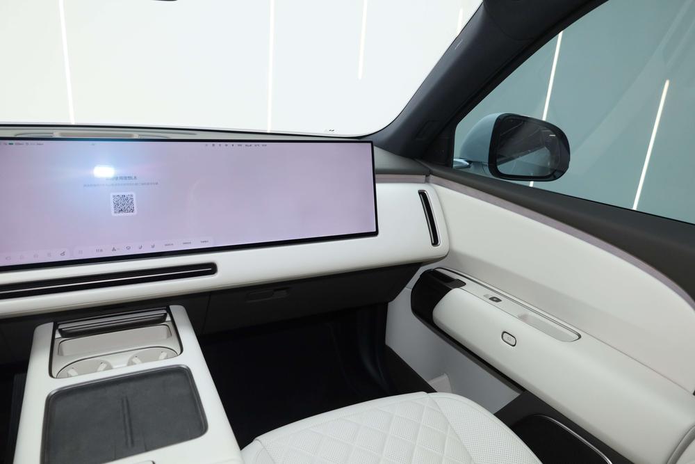 Li Auto L8 2026 модификация Ultra – фото 15