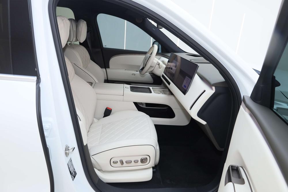 Li Auto L8 2026 модификация Ultra – фото 22