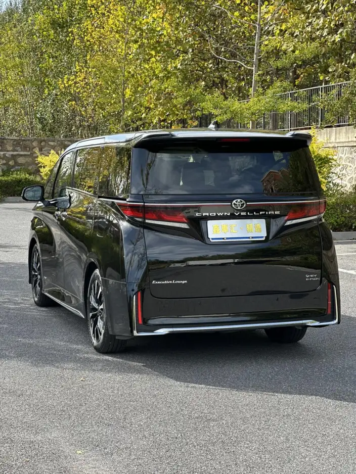 Vellfire 2023 Model Toyota Crown 2.5L Intelligent Hybrid 4WD Supreme Edition – фото 5