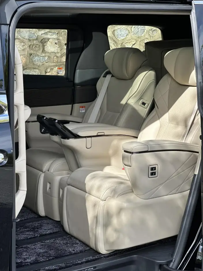 Vellfire 2023 Model Toyota Crown 2.5L Intelligent Hybrid 4WD Supreme Edition – фото 8