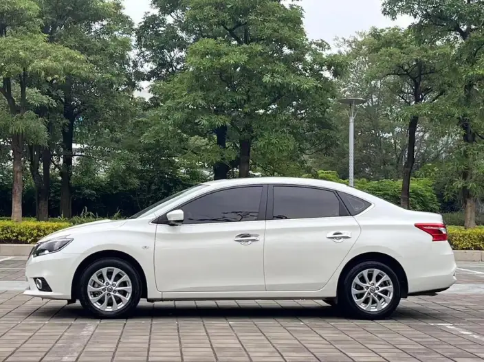 Nissan Sylphy 2022 Model Classic 1.6 XE CVT Comfort Edition