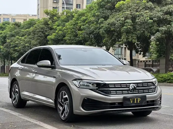 Volkswagen Sagitar 2023 Model 300TSI DSG Beyond Edition – фото 3