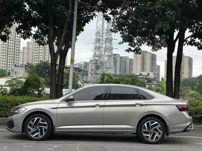 Volkswagen Sagitar 2023 Model 300TSI DSG Beyond Edition – фото 4