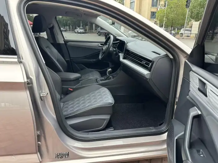 Volkswagen Sagitar 2023 Model 300TSI DSG Beyond Edition – фото 8