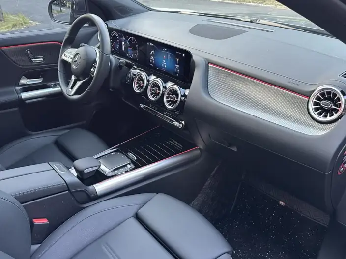 Mercedes-Benz GLA 2022 Model GLA 200 – фото 10