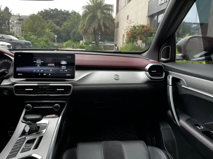 Geely Binyue 2021 Model 260T DCT Star Glory Edition – фото 9