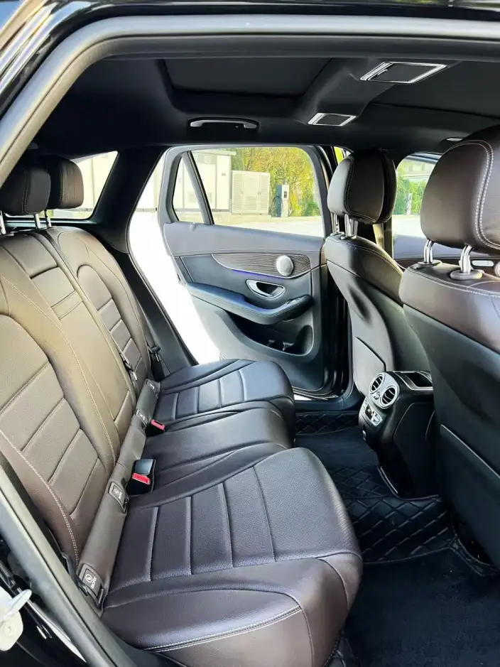 Mercedes-Benz GLC 2022 Model Facelift GLC 300 L 4MATIC Dynamic Model Collector Edition – фото 6