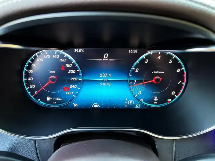 Mercedes-Benz GLC 2022 Model Facelift GLC 300 L 4MATIC Dynamic Model Collector Edition – фото 8