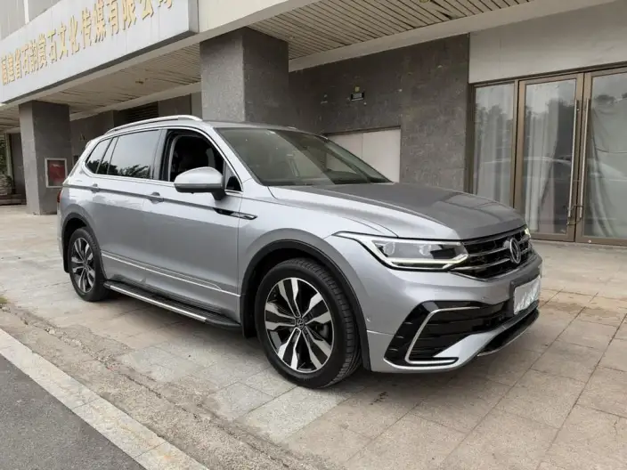 Volkswagen Tiguan L 2022 Model 380TSI Automatic 4WD R-Line Enjoy the version more 7 seat – фото 3