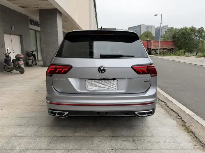 Volkswagen Tiguan L 2022 Model 380TSI Automatic 4WD R-Line Enjoy the version more 7 seat – фото 6