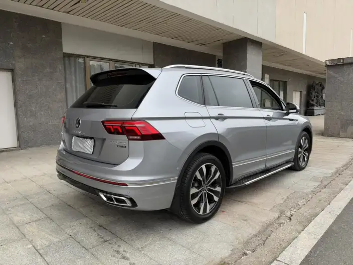 Volkswagen Tiguan L 2022 Model 380TSI Automatic 4WD R-Line Enjoy the version more 7 seat – фото 7
