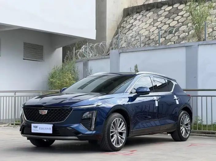 Cadillac GT4 2023 Model 25T Luxury Model – фото 10