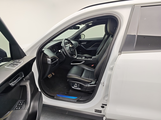 Jaguar F-PACE Модель 2020 года 2.0T 4WD 300 Sport Sports Edition – фото 17